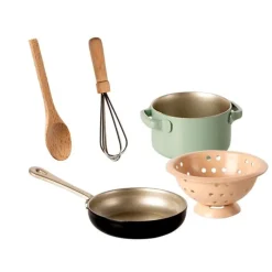 Miniature Dollhouse Stove and Cooking Set