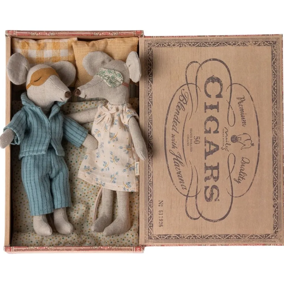 Mom and Dad Mice in a Cigarbox
