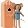 Mom Mouse in a "Cabin de Plage" Cabana