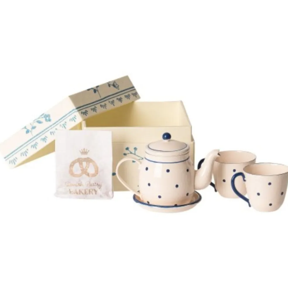 Tea & Biscuits for Two